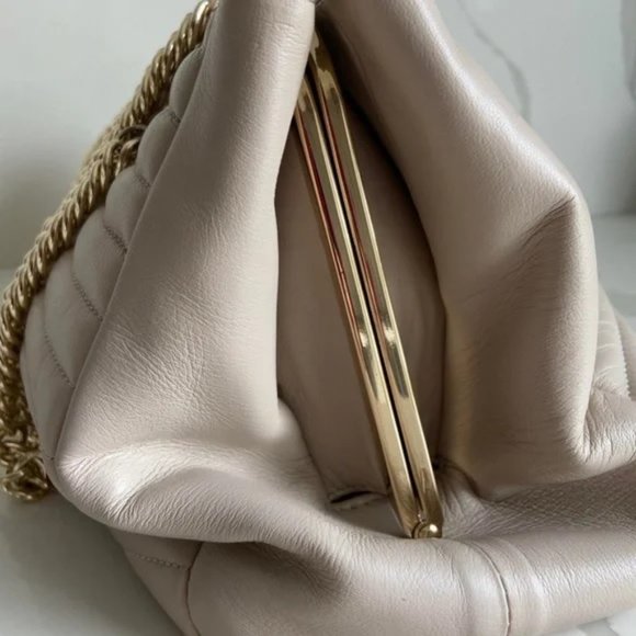 Women's GUESS Handbag Satchel Quilted Designer East West Silhouette Fall Creamy - Picture 10 of 13